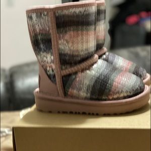 Toddler Uggs size 7